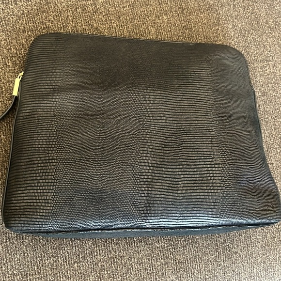 India Hicks Insider Black Clutch- - Picture 12 of 12